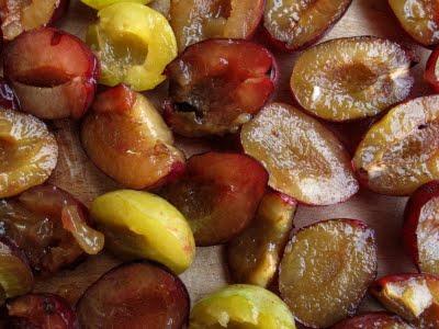Le far breton façon Monique aux pommes, prunes et mûres