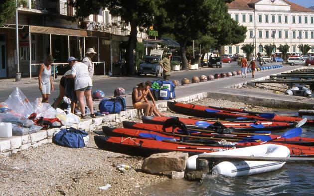 Port de Brna en Croatie croatie-kayaks-a-brna.1248680678.jpg