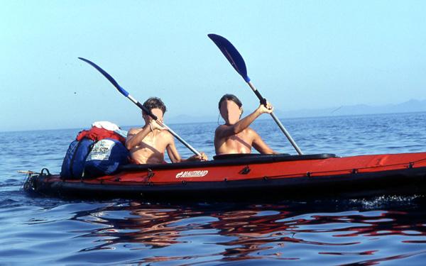 Port de Brna en Croatie croatie-couple-en-kayak.1248680656.jpg