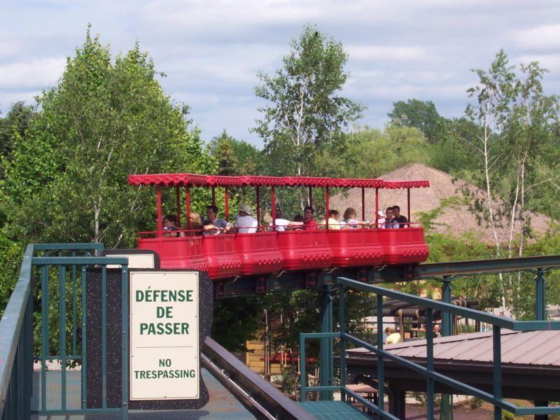 Fichier:Monorail zoo granby 2006-07.JPG