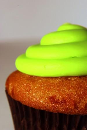 Tasty_Treats__Cupcake_Green_by_Rmwilliam.jpg