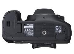 Canon EOS 7D bottom