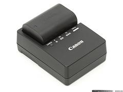 Canon EOS 7D battcharger