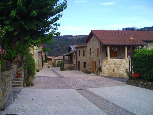 Boucieu-Le-Roi(Ardèche) le 7 août 2009 boucieu le roi vacances 2009.jpg