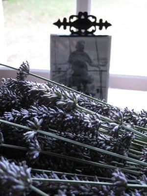 Crèmes brûlées à la lavande et à la fleur d'oranger Crèmes brûlées à la lavande et à la fleur d'oranger