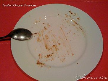 Fondant au Chocolat, Coeur Framboise Midori dans sa cuisine !