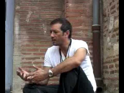 Visa pour l’Image, interview du photographe Zalmaï Image de prévisualisation YouTube