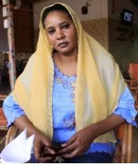 Pour avoir porter un pantalon : une journaliste échappe à la flagellation au Soudan et écope un mois de prison. Loubna Ahmed al-Hussein déjà symbole de lémancipation de la femme soudanaise. Fichier hébergé par Archive-Host.com