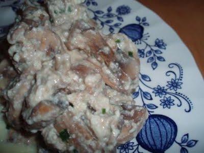 Salade de champignons sauce acidulée