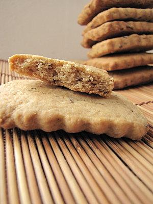 BISCUITS SABLÉS À LA PÂTE DE HARICOTS ROUGES (AZUKI) ET GINGEMBRE