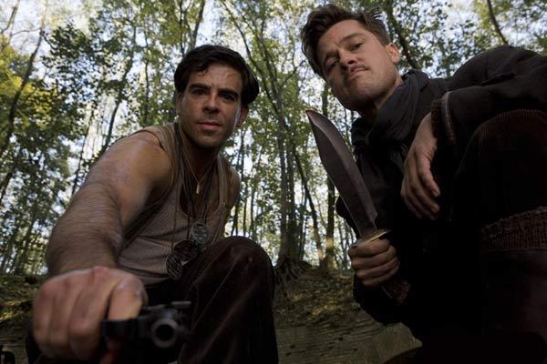 Eli Roth et Brad Pitt. Universal Pictures International France