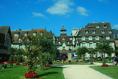 8 in Deauville