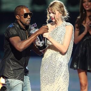 Kanye West Interrupts Taylor Swift's VMA Acceptance Speech to Praise Beyonce