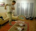 vidéo papa bébés danse