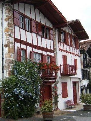 Je vous laisse les clefs de ma cuisine ! Je vous laisse les clefs de ma cuisine !