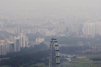 Singapour dans le brouillard ?
