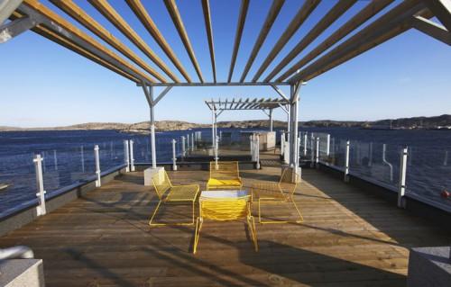 Un hôtel et restaurant flottant en Suède salt_and_sill_floating_hotel_yatzer4.jpg