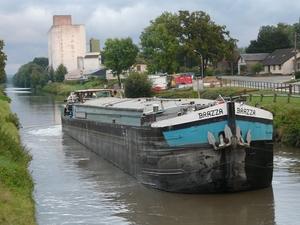 Belle marche arrière du BRAZZA au CHESNE Belle marche arrière du BRAZZA au CHESNE
