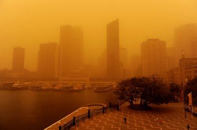 tempête de poussiére en Australie .