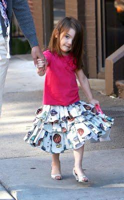 suri-cruise-porte-talons-hauts-3-ans-L-1.jpeg