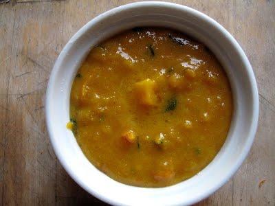 Moelleux au potimarron, aux épices et son coulis d'orange Moelleux au potimarron, aux épices et son coulis d'orange