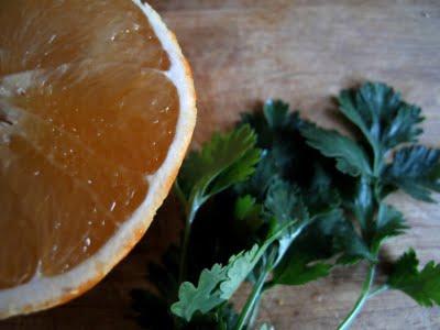 Moelleux au potimarron, aux épices et son coulis d'orange Moelleux au potimarron, aux épices et son coulis d'orange