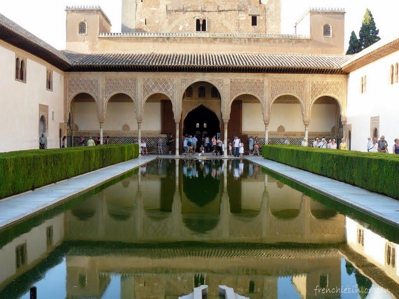 Grenade, l'alhambra, le palais Nasrides