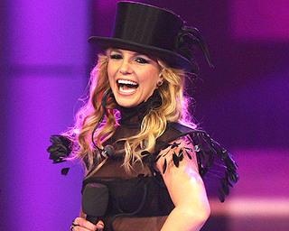 Britney Spears offre sa collection de singles à ses fans