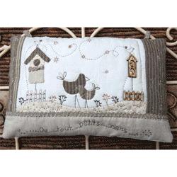 La rentrée loisirs créatifs chez Bouticréa Kits patchwork coussins de porte