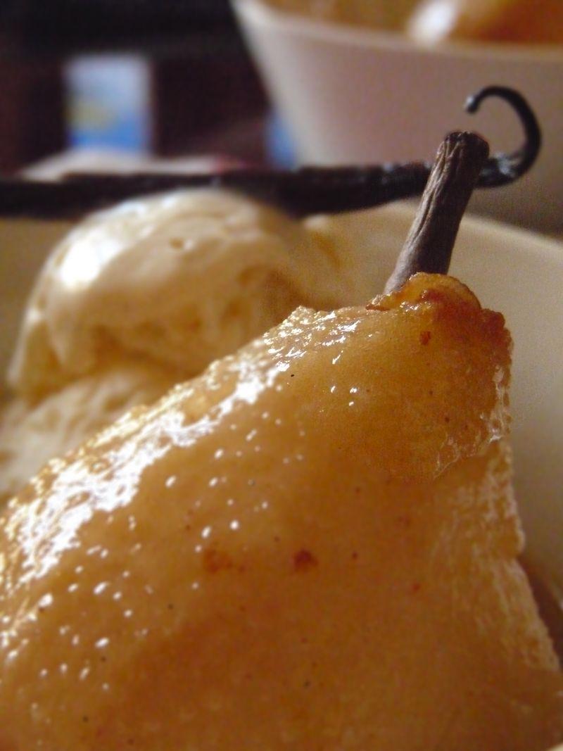 Poire rôtie au caramel beurre salé Poire rôtie au caramel beurre salé