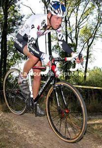 Cyclo cross de Nazelles - Ludovic Renard au petit trot