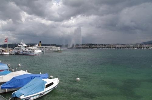 Le Jet d'eau en 30 jours (mois de septembre) 9535_1166595177986_1621127854_463132_3642669_n.jpg