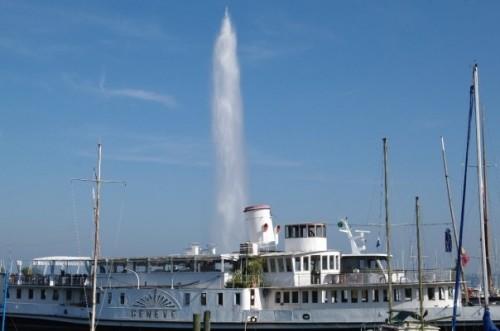 Le Jet d'eau en 30 jours (mois de septembre) 9535_1184915515983_1621127854_514064_2448652_n.jpg