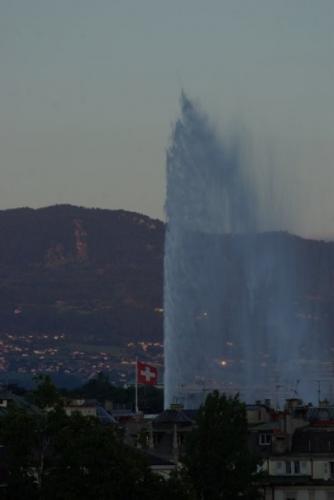 Le Jet d'eau en 30 jours (mois de septembre) 9535_1168271899903_1621127854_468464_1715836_n.jpg