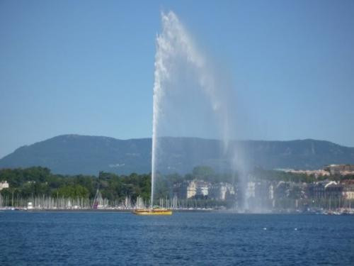 Le Jet d'eau en 30 jours (mois de septembre) 9535_1168816353514_1621127854_470541_3063663_n.jpg