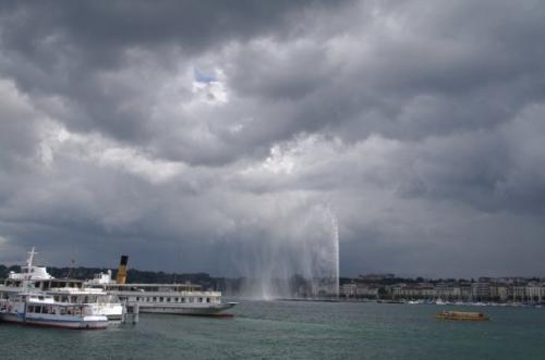Le Jet d'eau en 30 jours (mois de septembre) 9535_1166595217987_1621127854_463133_4324265_n.jpg
