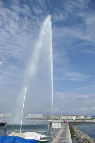 Le Jet d'eau en 30 jours (mois de septembre) 9535_1175325156230_1621127854_488139_5939864_n.jpg