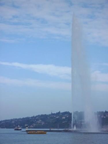 Le Jet d'eau en 30 jours (mois de septembre) 9535_1177768417310_1621127854_494236_2345242_n.jpg
