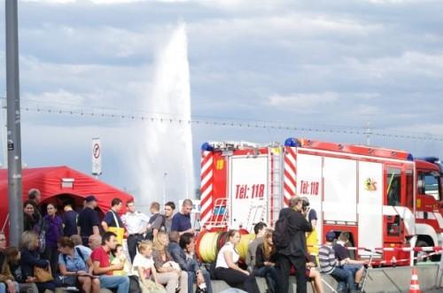 Le Jet d'eau en 30 jours (mois de septembre) 9535_1178662679666_1621127854_496573_1916859_n.jpg