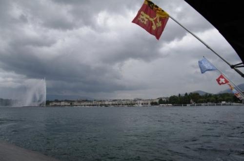 Le Jet d'eau en 30 jours (mois de septembre) 9535_1166594617972_1621127854_463119_6496141_n.jpg