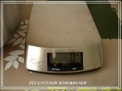 CAKE AU YAOURT ET A L'ANANAS CONFIT CAKE AU YAOURT ET A L'ANANAS CONFIT