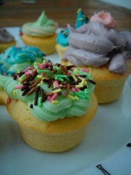 Les cupcakes colorés de Maïlys, attention les couleurs ! cupcakes-4