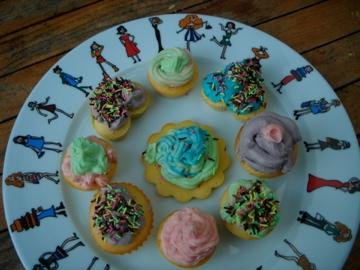 Les cupcakes colorés de Maïlys, attention les couleurs ! cupcakes-1