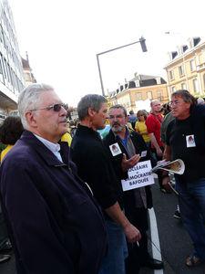 Fermons FESSENHEIM - Colmar : rassemblement antinucléaire le 3 octobre - Vos papiers ! P1260643