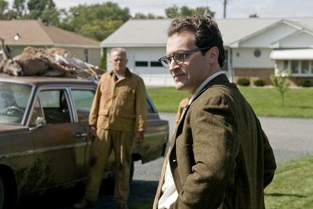 A Serious Man : 17 photos & 1 vidéo a-serious-man