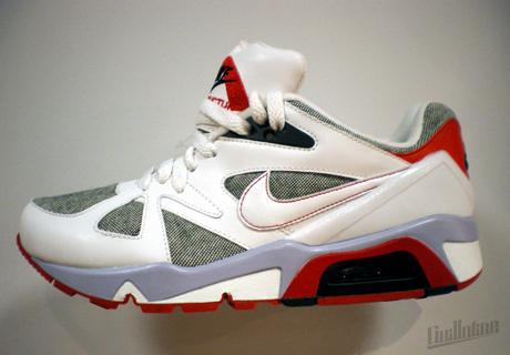 NIKE SPORTSWEAR - SPRING 2010 - WMNS AIR STRUCTURE TRIAX 91 ND - SWAN/SPORT RED
