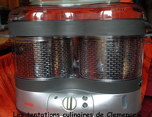 Boulettes de poulet à la citronnelle et au sésame croquant Boulettes de poulet à la citronnelle et au sésame croquant