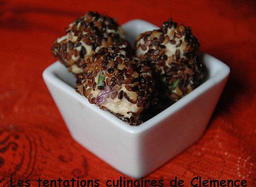 Boulettes de poulet à la citronnelle et au sésame croquant Boulettes de poulet à la citronnelle et au sésame croquant