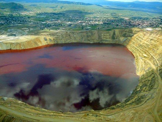 Le lac le plus toxique au monde