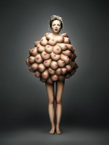 http://media.paperblog.fr/i/239/2395829/phillip-toledano-hope-and-fear-L-1.jpeg